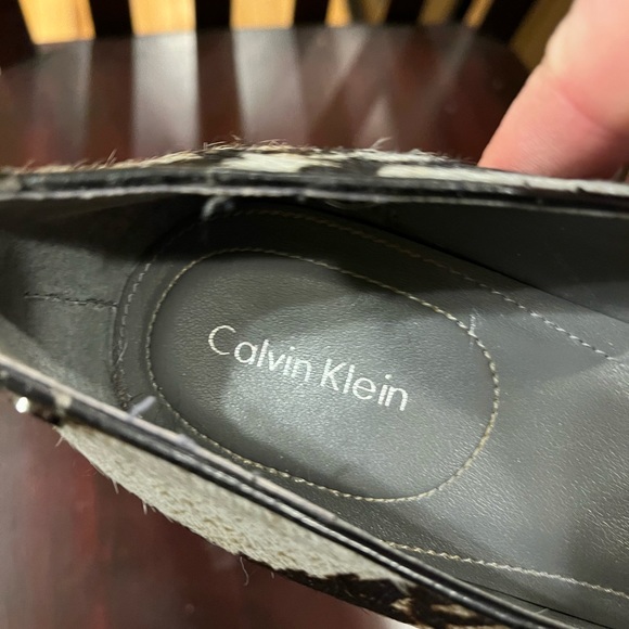 Gorgeous Calvin Klein Ponyhair wedge pumps 10 animal pattern comfort - Picture 5 of 7
